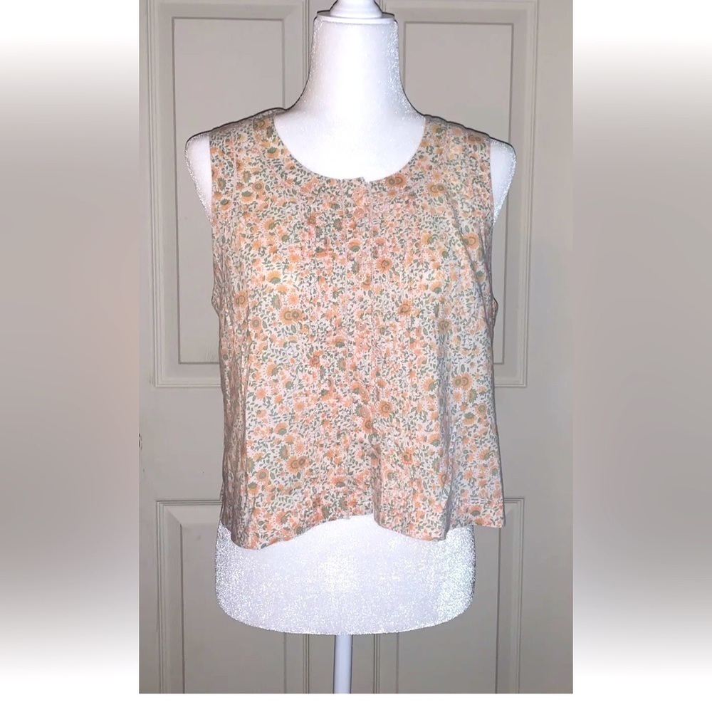 Victoria’s Secret Country Women’s Size M Button Up Peach Floral Cotton